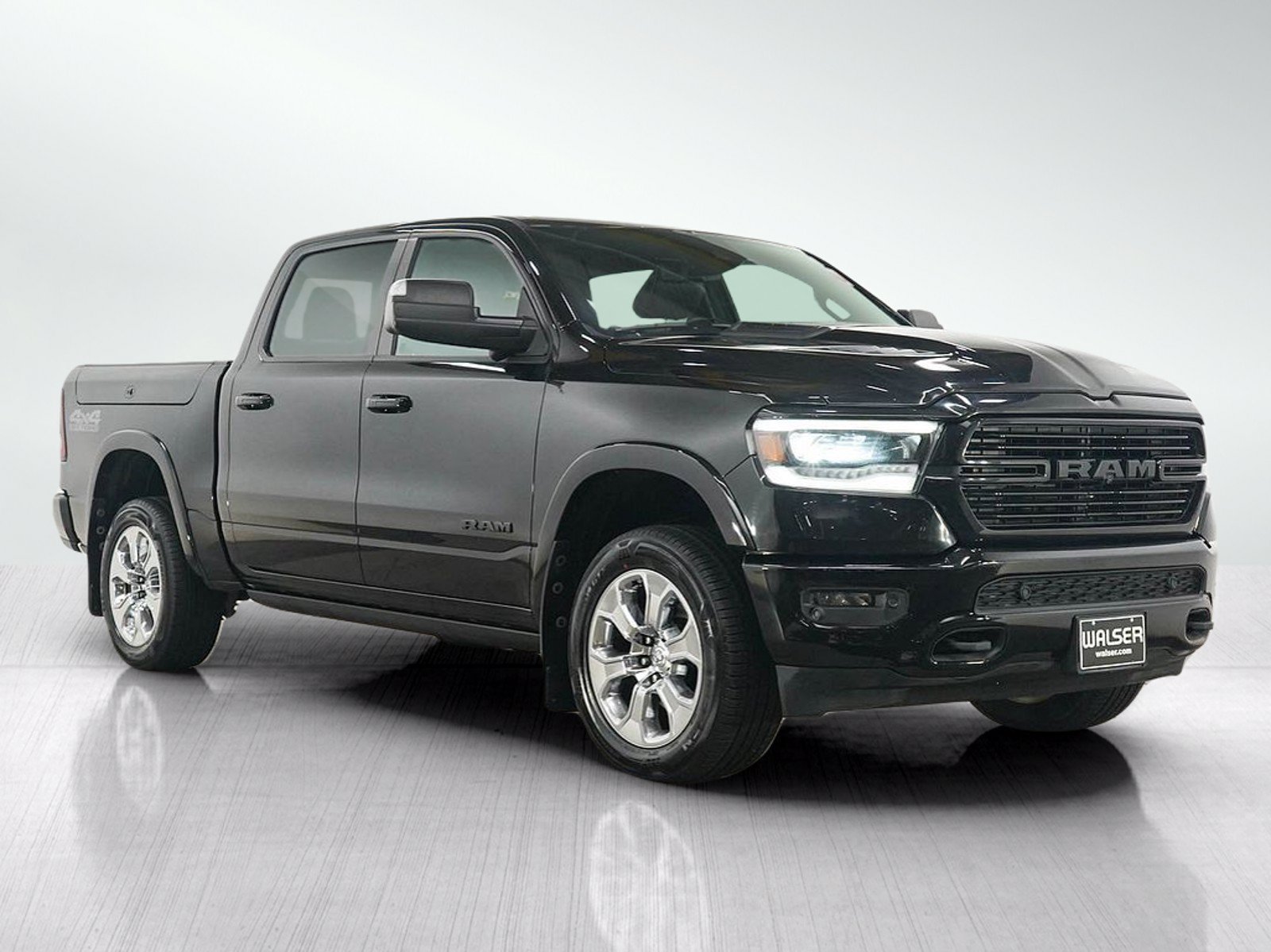 Used 2021 RAM 1500 Laramie AWD/4WD image 7