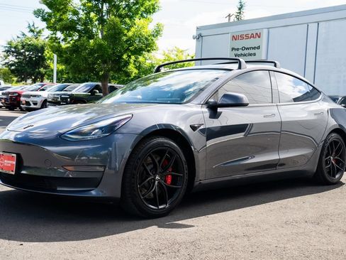 Used 2021 Tesla Model 3 Performance AWD/4WD image 1