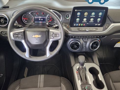 Certified 2024 Chevrolet Blazer LT w/ Convenience Package FWD image 27