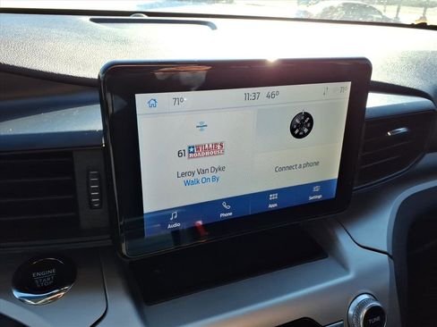 Used 2022 Ford Explorer XLT image 23