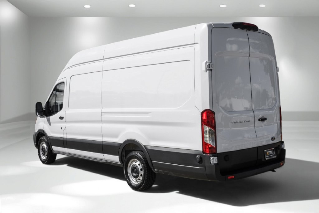 Used 2025 Ford Transit 250 148 High Roof Extended RWD image 8