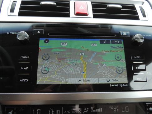 Used 2017 Subaru Outback 2.5i Limited image 16