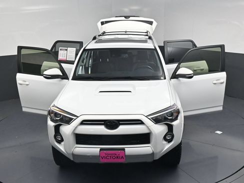 Used 2024 Toyota 4Runner TRD Off-Road Premium w/ Moonroof Package AWD/4WD image 25