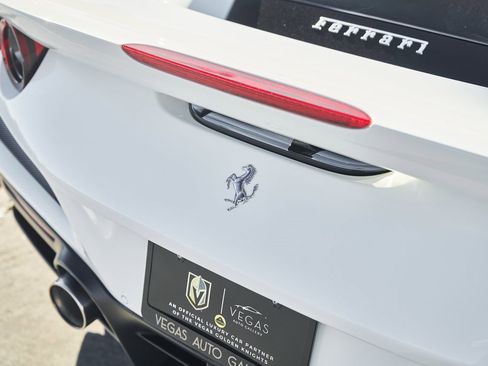 Used 2021 Ferrari F8 Tributo image 19