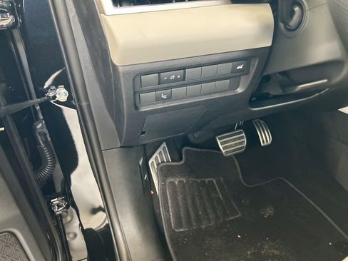 New 2025 Mitsubishi Outlander SEL image 40