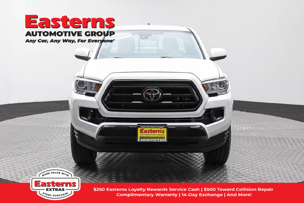 Used 2023 Toyota Tacoma SR RWD image 3