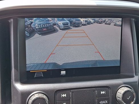 Used 2022 Chevrolet Colorado ZR2 AWD/4WD image 18