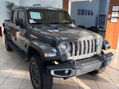 Used 2021 Jeep Gladiator Overland w/ Popular Equipment Package