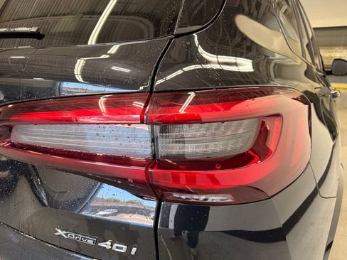 Used 2022 BMW X5 xDrive40i w/ M Sport Package AWD/4WD image 5