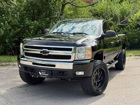 Used 2011 Chevrolet Silverado 1500 LT w/ All-Star Edition AWD/4WD image 1