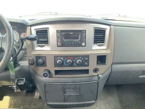 Used 2006 Dodge Ram 2500 Truck SLT image 11