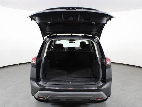 Certified 2021 Nissan Rogue SV FWD image 17
