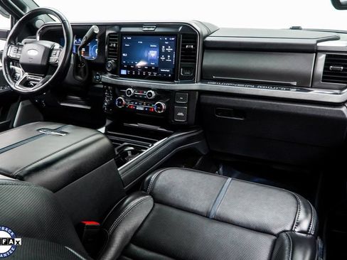 Used 2025 Ford F250 Platinum AWD/4WD image 17