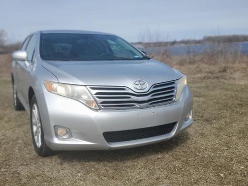 Used 2012 Toyota Venza LE image 3