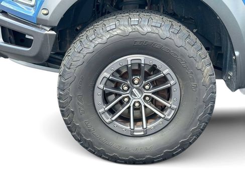 Used 2019 Ford F150 Raptor w/ Equipment Group 802A Luxury AWD/4WD image 8
