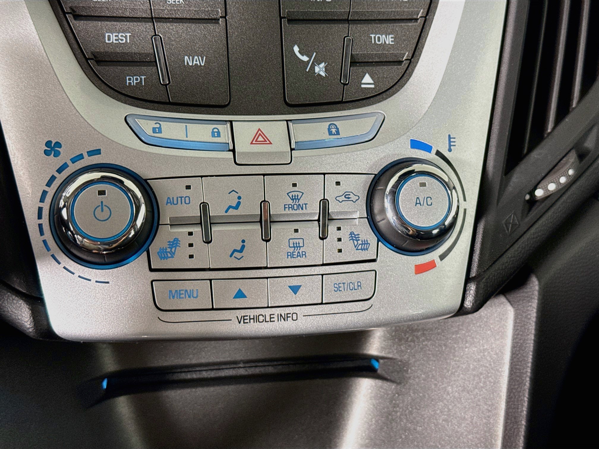 Used 2015 Chevrolet Equinox LTZ w/ LPO, Protection Package FWD image 19