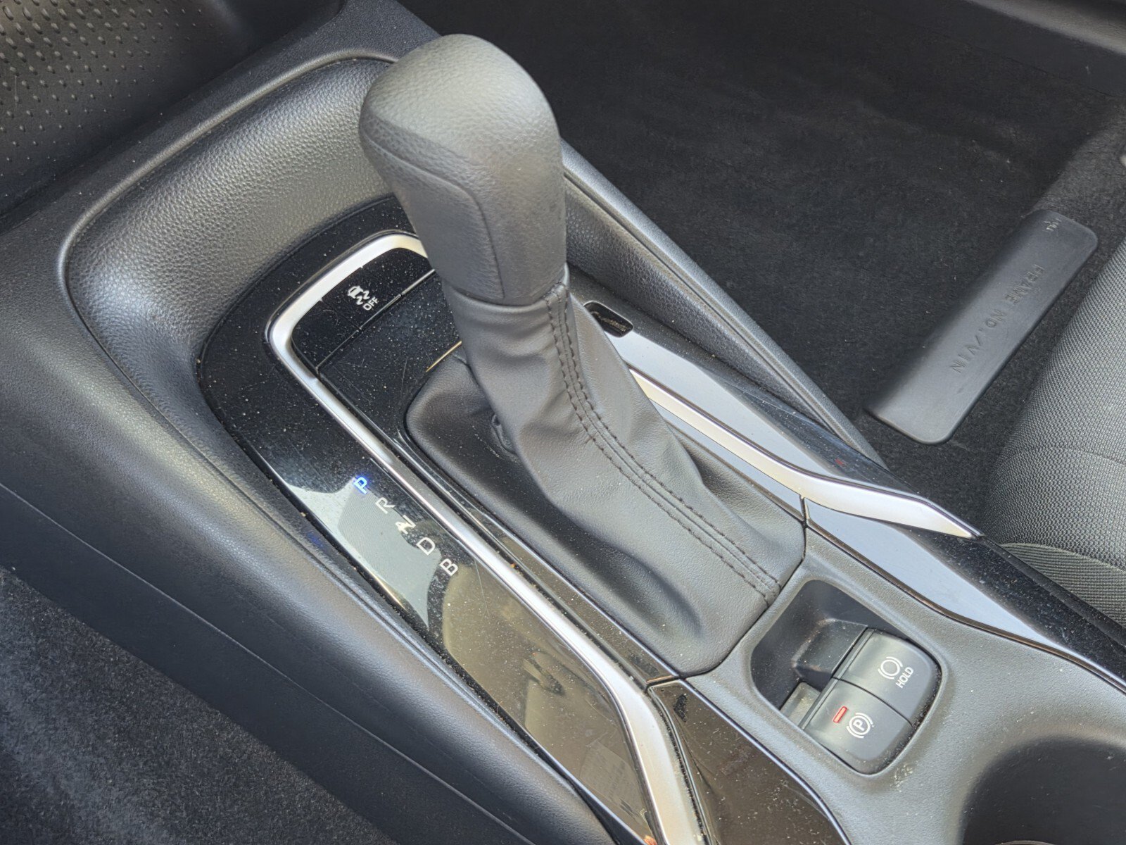 Used 2022 Toyota Corolla LE FWD image 28