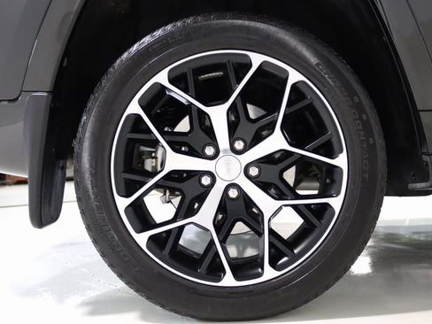 Used 2023 Jeep Grand Cherokee Summit image 92