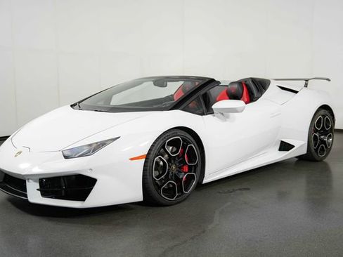Used 2019 Lamborghini Huracan LP 580-2 RWD image 4