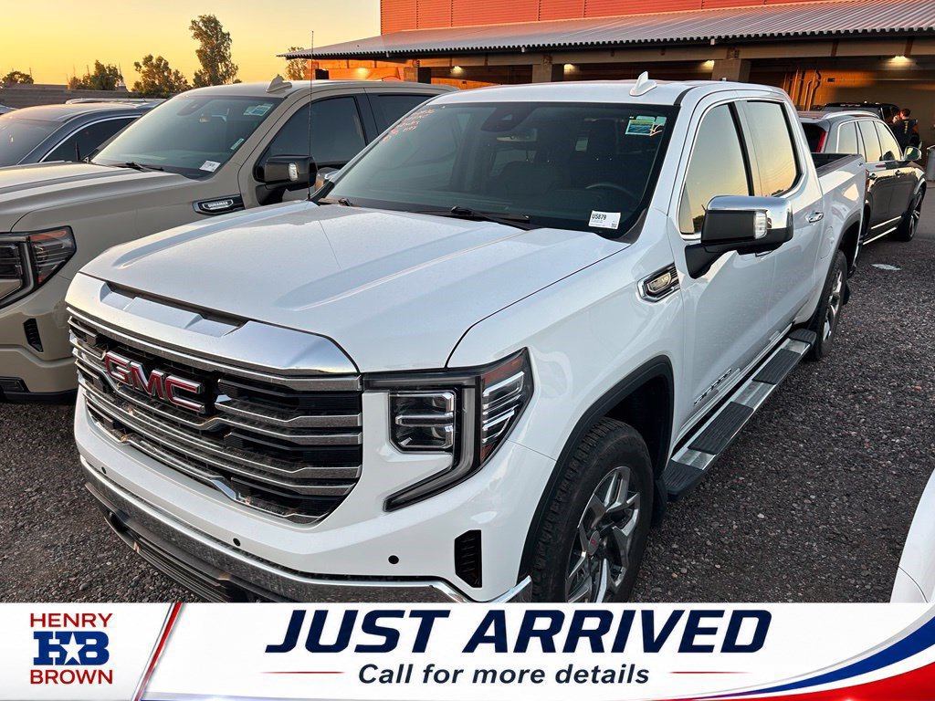 Used 2024 GMC Sierra 1500 SLT w/ SLT Premium Package AWD/4WD image 1
