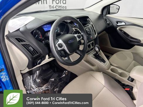 Used 2013 Ford Focus SE FWD image 3