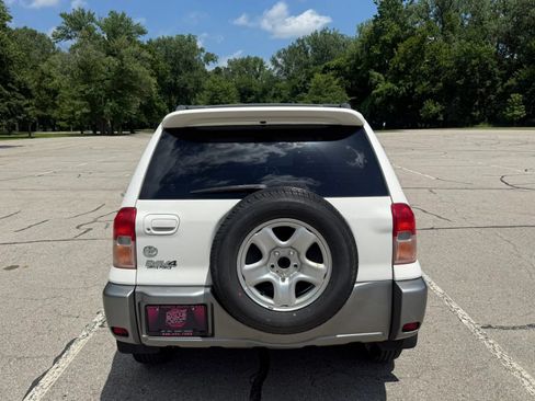 Used 2003 Toyota RAV4 2WD w/ Sport Pkg image 6
