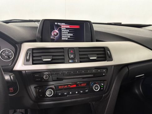 Used 2015 BMW 320i xDrive Sedan AWD/4WD image 17