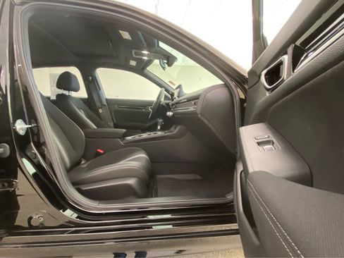 Used 2025 Honda Civic Sport Touring image 16