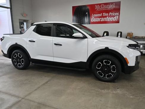 Used 2023 Hyundai Santa Cruz SEL AWD/4WD image 4