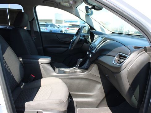 Used 2021 Chevrolet Equinox LT AWD/4WD image 26