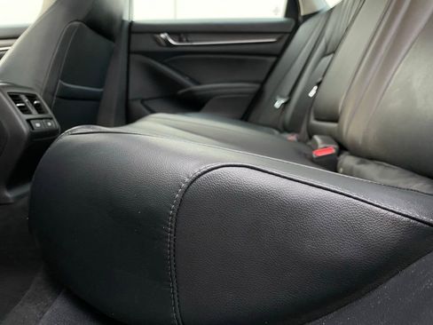 Certified 2021 Honda Accord EX-L image 40