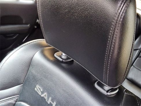 Used 2021 Jeep Wrangler Unlimited Sahara image 15