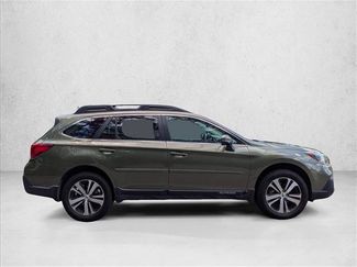Used 2019 Subaru Outback 2.5i Limited AWD/4WD video 4