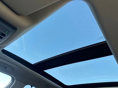 Used 2023 Nissan Rogue Platinum w/ Platinum Premium Package image 43