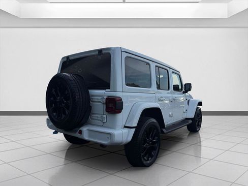 Used 2021 Jeep Wrangler Unlimited Sahara AWD/4WD image 5
