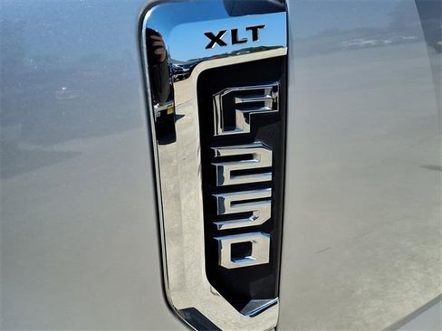 Used 2018 Ford F250 XLT image 18
