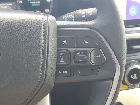 Certified 2025 Toyota 4Runner Limited image 36