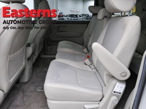 Used 2020 Kia Sedona LX FWD image 20