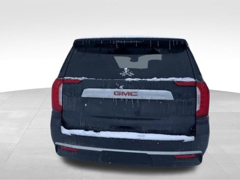 Used 2024 GMC Yukon Denali w/ Denali Reserve Package image 6