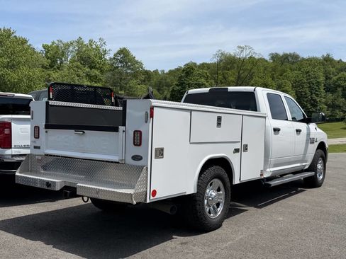Used 2018 RAM 3500 Tradesman w/ Chrome Appearance Group AWD/4WD image 10