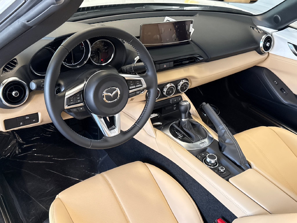 New 2026 MAZDA MX-5 Miata RF Grand Touring w/ Weather Package RWD image 3