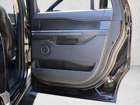 Used 2022 Ford Expedition Max XLT AWD/4WD image 27