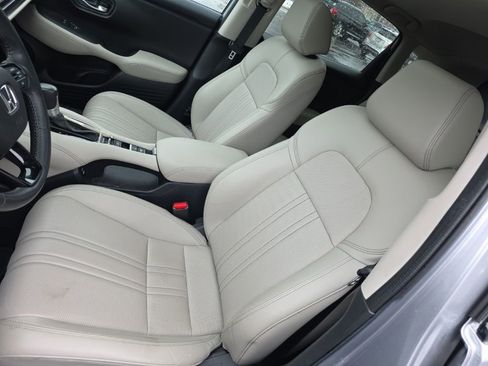 Certified 2024 Honda HR-V EX-L image 10