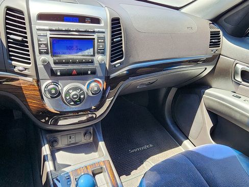 Used 2012 Hyundai Santa Fe SE FWD image 16