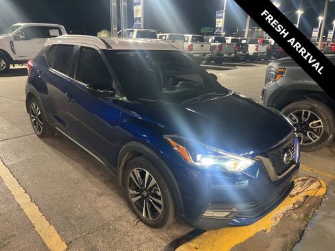 Used 2020 Nissan Kicks SR image 17