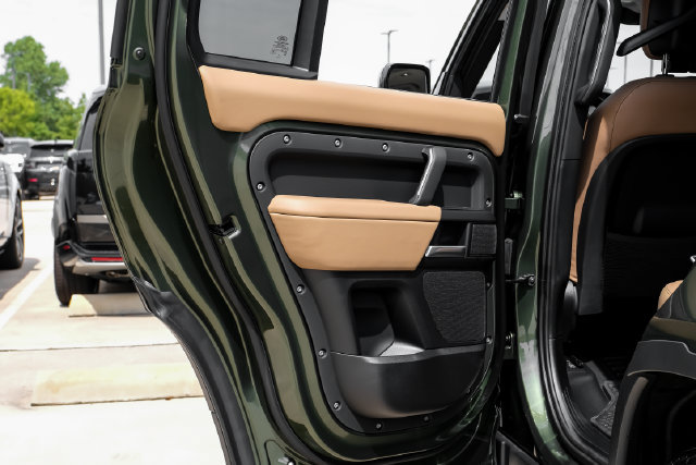 New 2026 Land Rover Defender 110 S AWD/4WD image 49