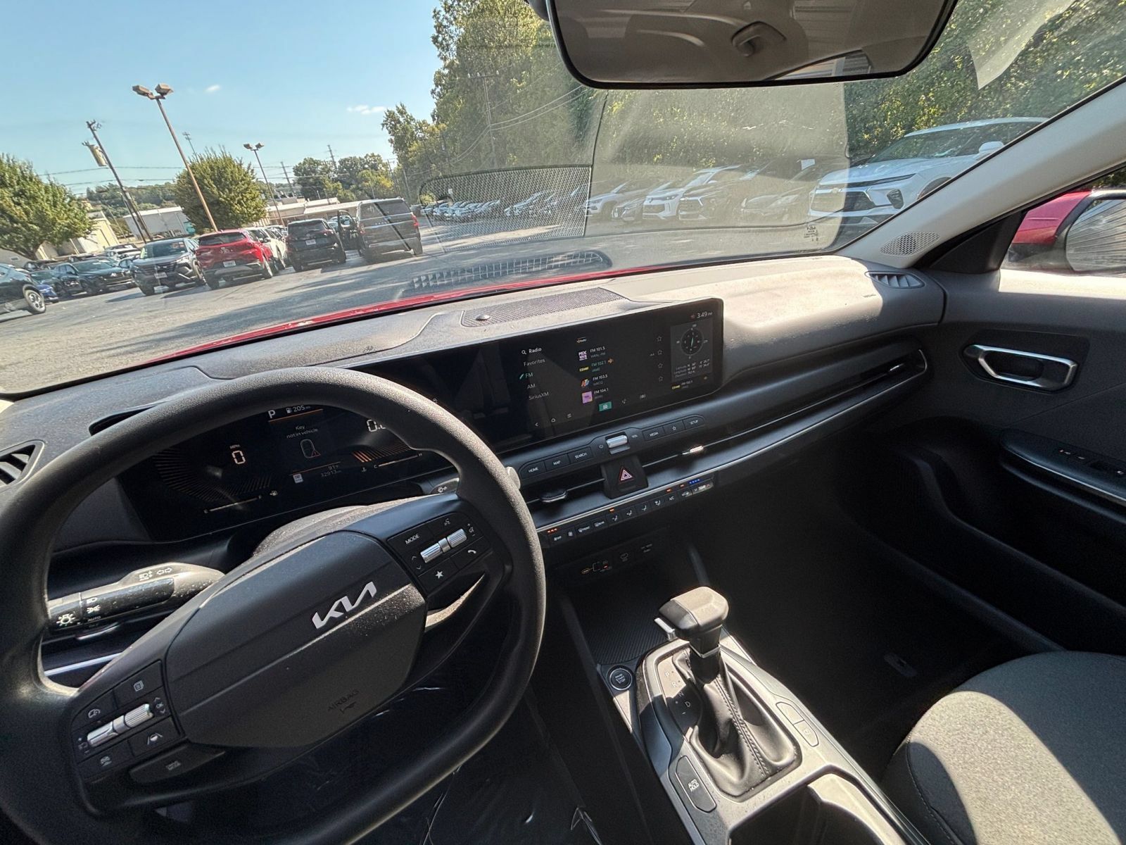 Used 2025 Kia K4 FWD image 28