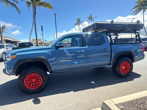 Used 2019 Toyota Tacoma TRD Off-Road AWD/4WD image 15