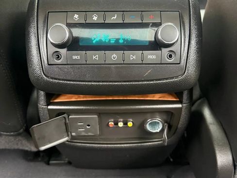 Used 2011 Buick Enclave CXL AWD/4WD image 28