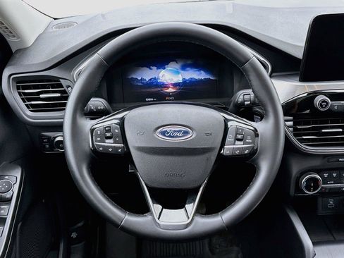 Used 2022 Ford Escape Titanium w/ Class II Trailer Tow Package AWD/4WD image 18